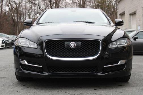2017 Jaguar XJ XJ R-Sport