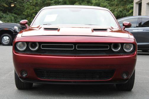 2022 Dodge Challenger SXT