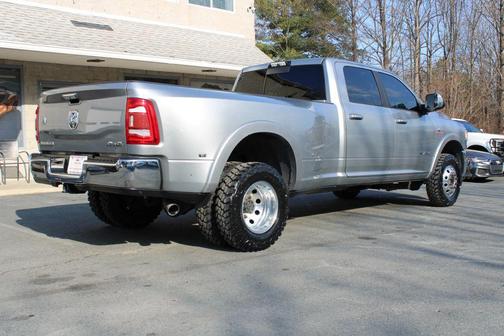 2021 RAM 3500 Laramie Crew Cab 4x4 8' Box