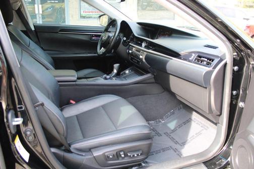Black 2016 Lexus ES 350 Base