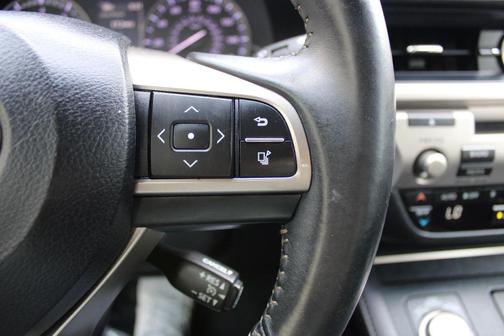 Black 2016 Lexus ES 350 Base