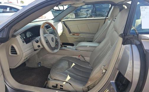 2005 Cadillac XLR Base