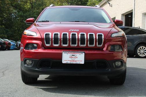 2017 Jeep Cherokee Sport