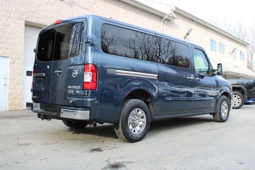 2013 Nissan NV Passenger NV3500 HD SL V8