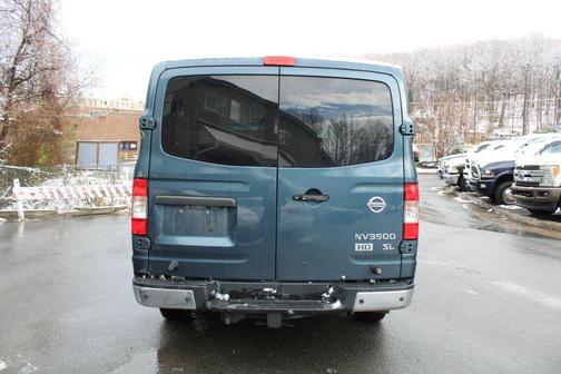 2013 Nissan NV Passenger NV3500 HD SL V8