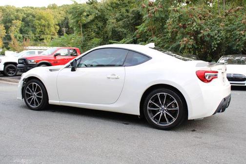 Photo 4 of 18 of 2017 Subaru BRZ Premium