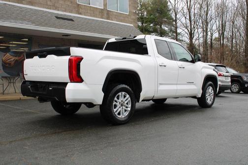 2022 Toyota Tundra SR5