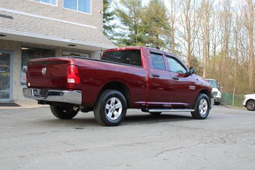 Delmonico Red Pearlcoat 2018 RAM 1500 Tradesman