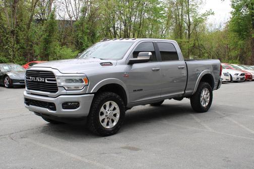 Billet Silver Metallic Clearcoat 2022 RAM 2500 Laramie Crew Cab 4x4 6'4' Box