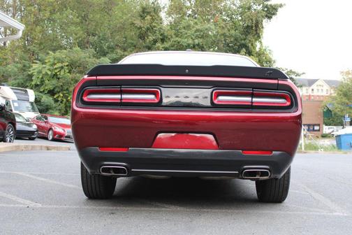 2022 Dodge Challenger SXT