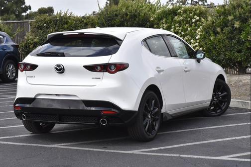 2025 Mazda Mazda3 FWD w/Premium Package