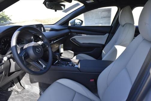2025 Mazda Mazda3 FWD w/Preferred Package