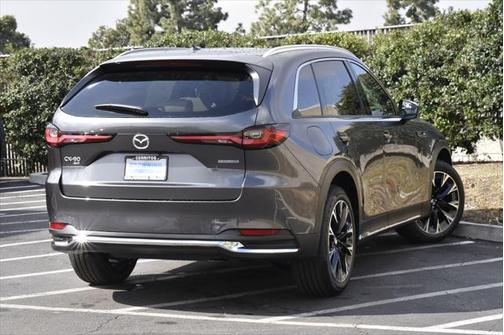 2025 Mazda CX-90 PHEV Premium Plus