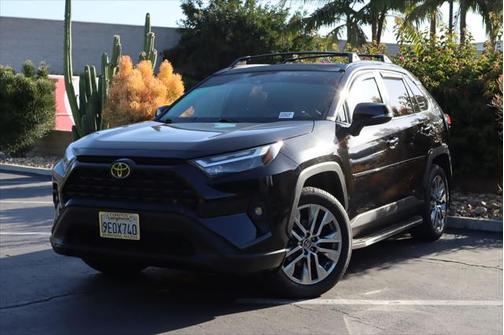 2023 Toyota RAV4 XLE Premium