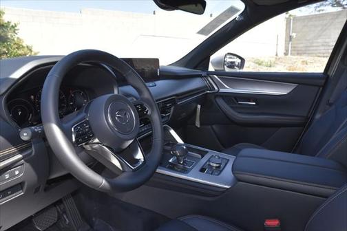 2025 Mazda CX-90 PHEV Premium Plus