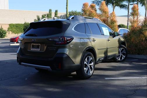 2022 Subaru Outback Touring