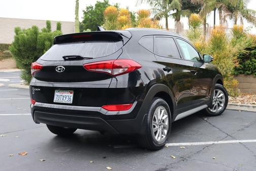 2017 Hyundai TUCSON SE Plus