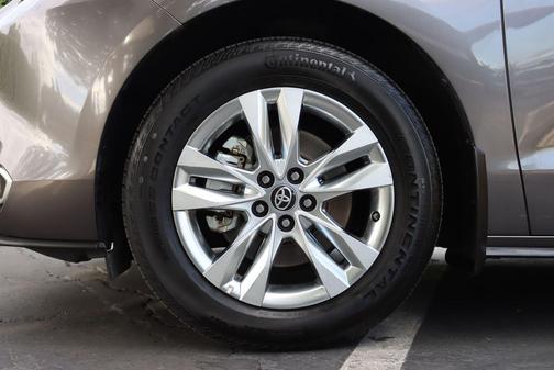 2023 Toyota Sienna Limited