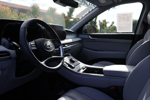 2025 Hyundai PALISADE SEL Premium