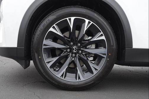 2025 Mazda CX-90 PHEV Premium Plus