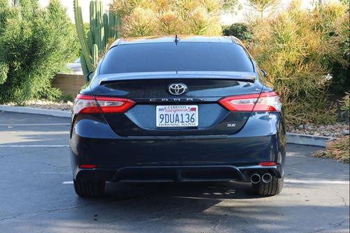 2020 Toyota Camry SE