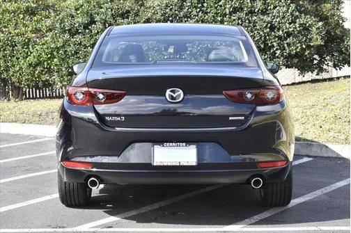 2025 Mazda Mazda3 FWD w/Preferred Package