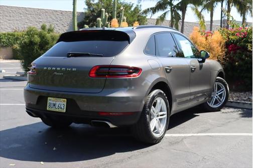 2018 Porsche Macan Base