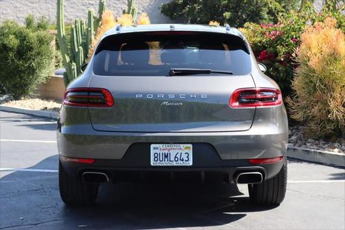 2018 Porsche Macan Base