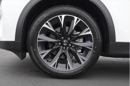 2025 Mazda CX-90 PHEV Premium Plus