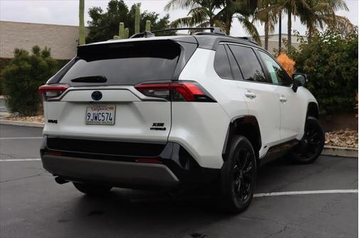 2023 Toyota RAV4 Hybrid SE