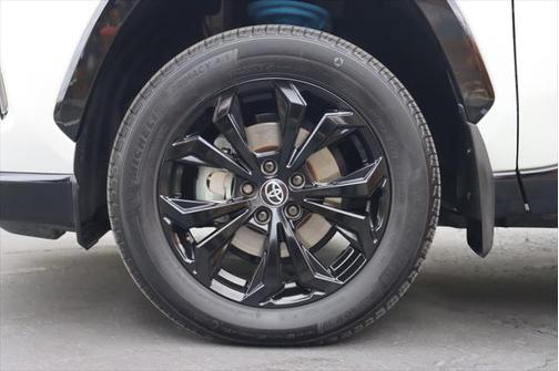 2023 Toyota RAV4 Hybrid SE