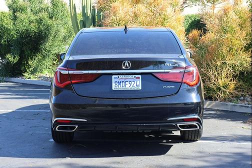 2018 Acura RLX Technology Package