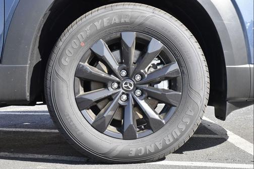 2025 Mazda CX-50 2.5 S Preferred Package