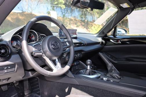 2025 Mazda MX-5 Miata Club