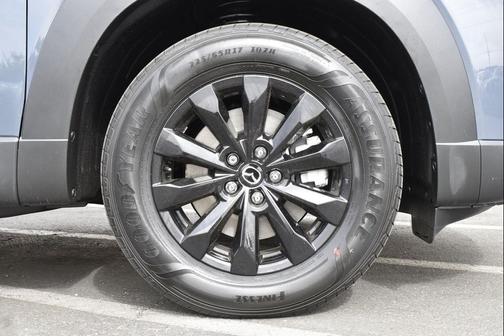 2025 Mazda CX-50 2.5 S Preferred Package