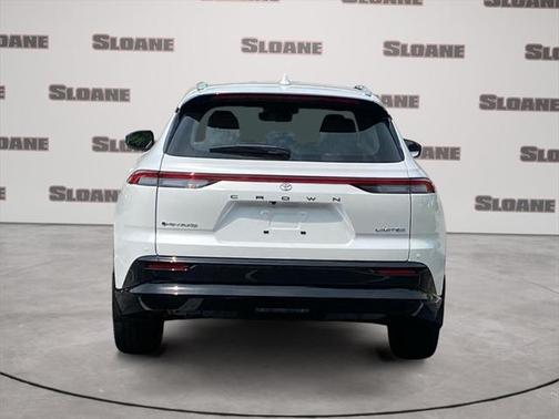 2025 Toyota Crown Signia Limited