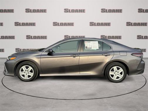 2024 Toyota Camry Hybrid LE