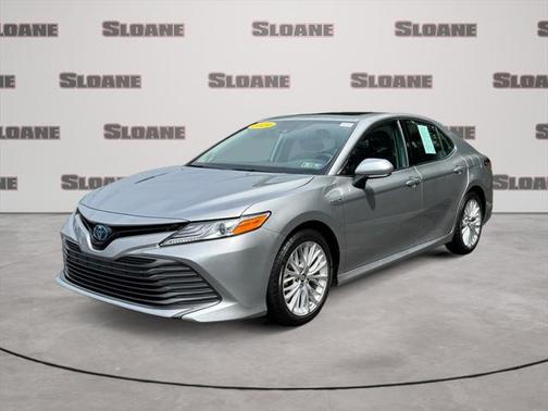 2019 Toyota Camry Hybrid XLE