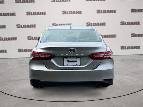 2019 Toyota Camry Hybrid XLE