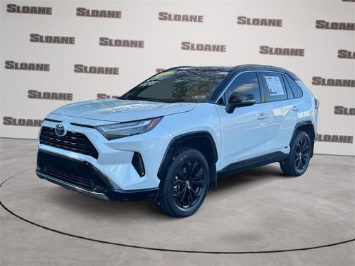 2024 Toyota RAV4 Hybrid SE