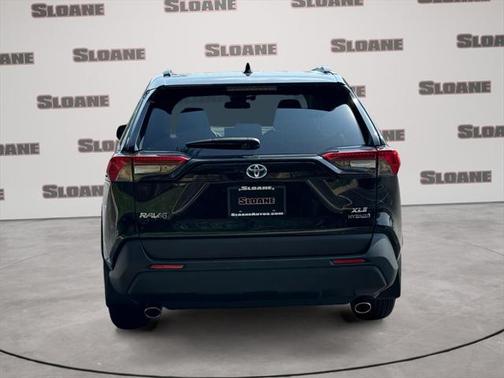 2021 Toyota RAV4 Hybrid XLE Premium
