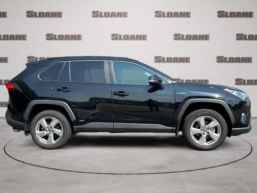 2021 Toyota RAV4 Hybrid XLE Premium