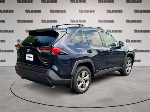 2021 Toyota RAV4 Hybrid XLE Premium