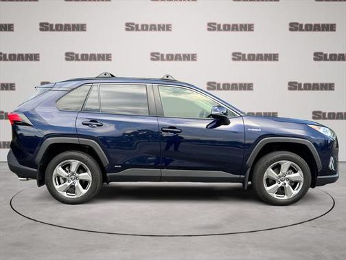 2021 Toyota RAV4 Hybrid XLE Premium