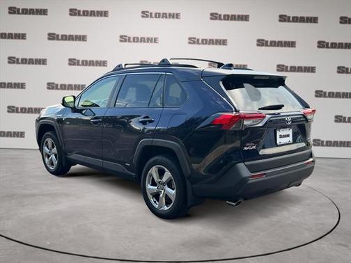 2021 Toyota RAV4 Hybrid XLE Premium