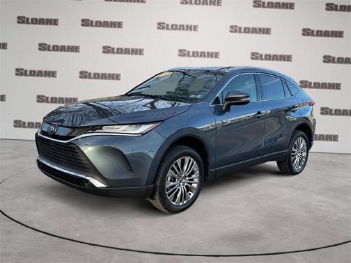 2022 Toyota Venza XLE