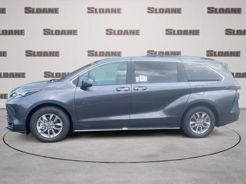 2025 Toyota Sienna XLE 7 Passenger