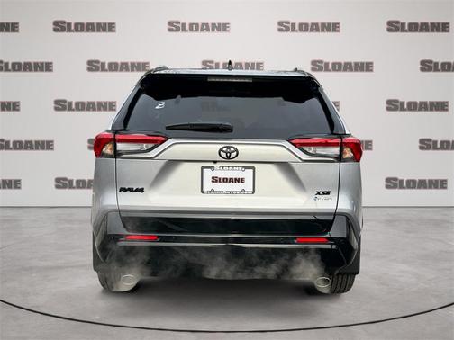 2025 Toyota RAV4 Hybrid SE