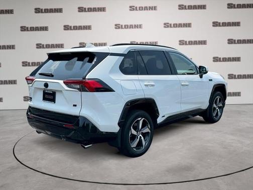 2024 Toyota RAV4 Prime SE