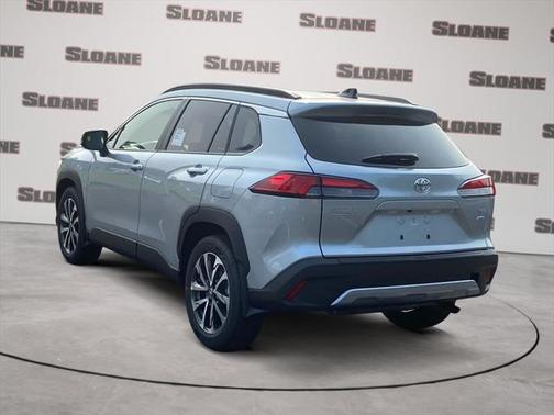 2025 Toyota Corolla Cross XLE